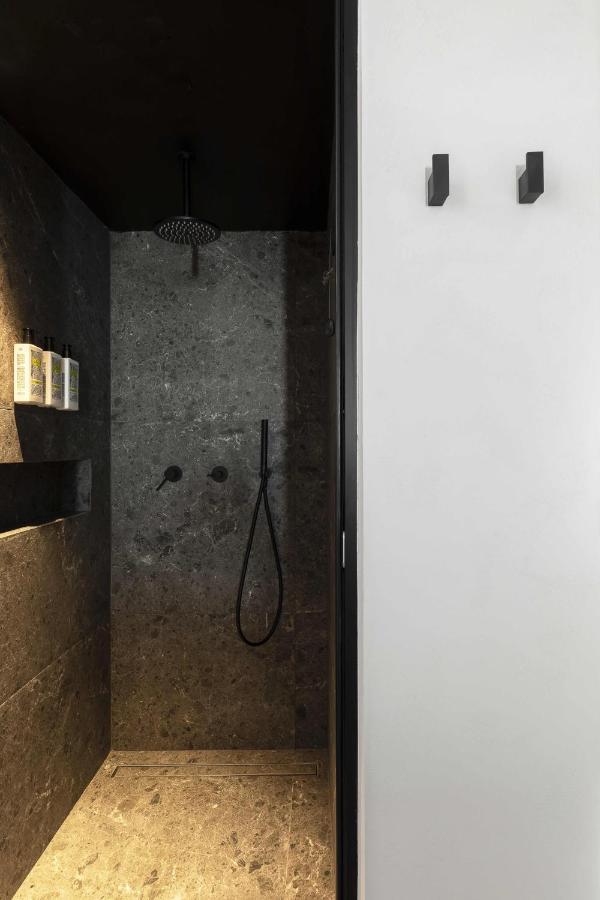 Cubic Mykonos Seafront Design Suites Ornos (Mykonos) Exterior foto