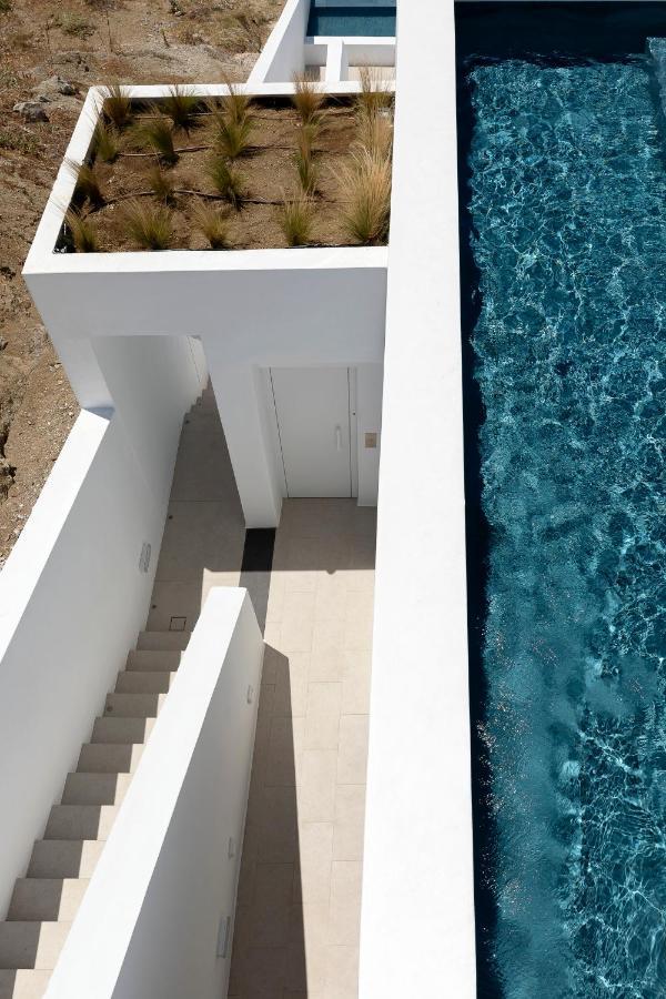 Cubic Mykonos Seafront Design Suites Ornos (Mykonos) Exterior foto