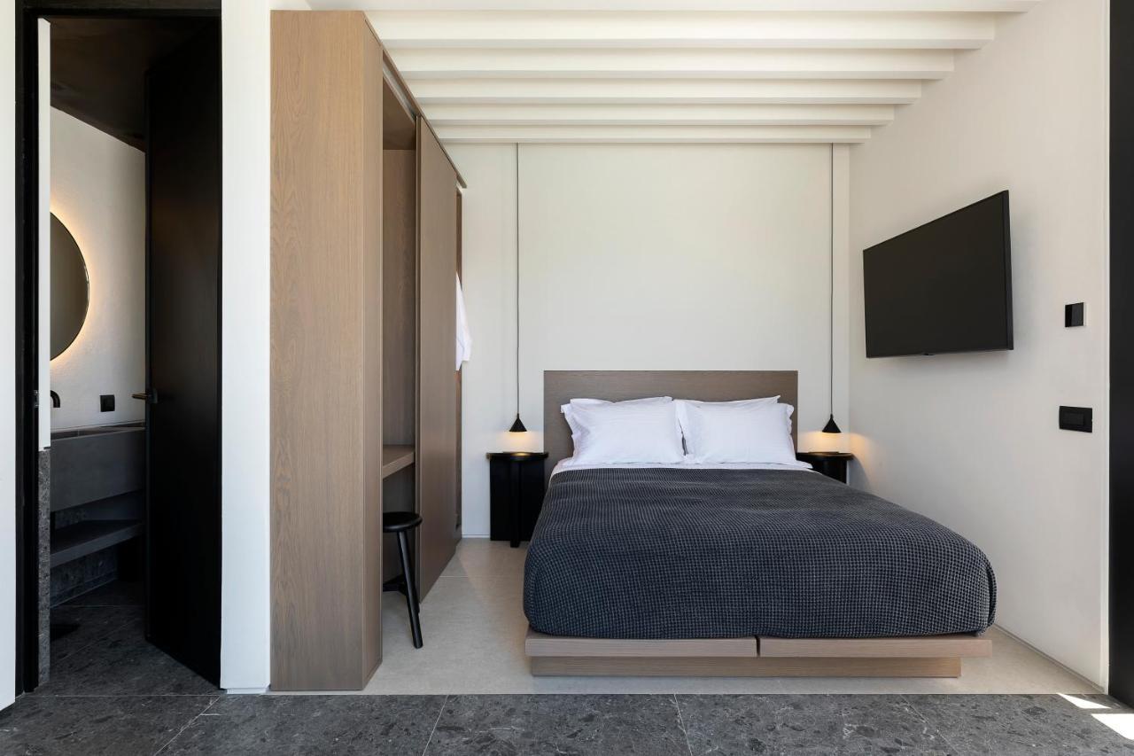 Cubic Mykonos Seafront Design Suites Ornos (Mykonos) Exterior foto